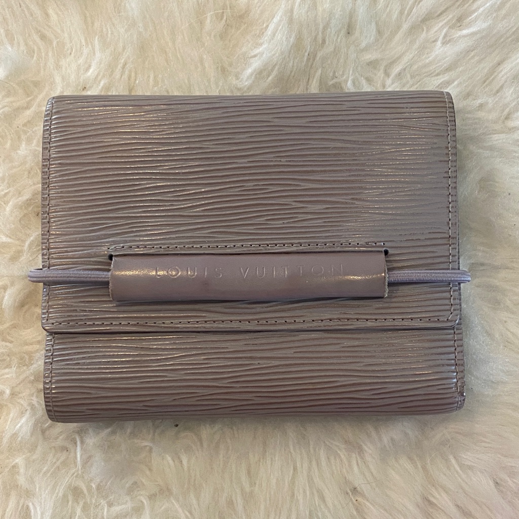 Louis Vuitton Epi Leather Loop Tri-Fold Wallet